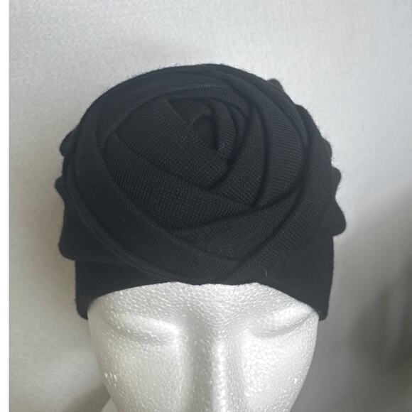 1960s Black Knit Turban Hat Rosette Detail main image 6